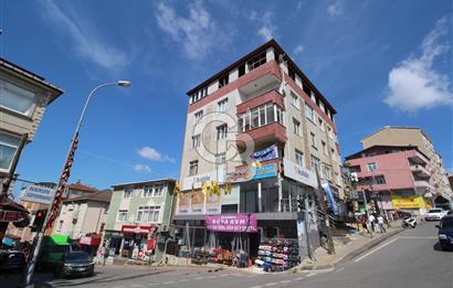 Sultanbeyli Dumlupınar Caddesi'nde Köşebaşı Satılık 3+1 Daire