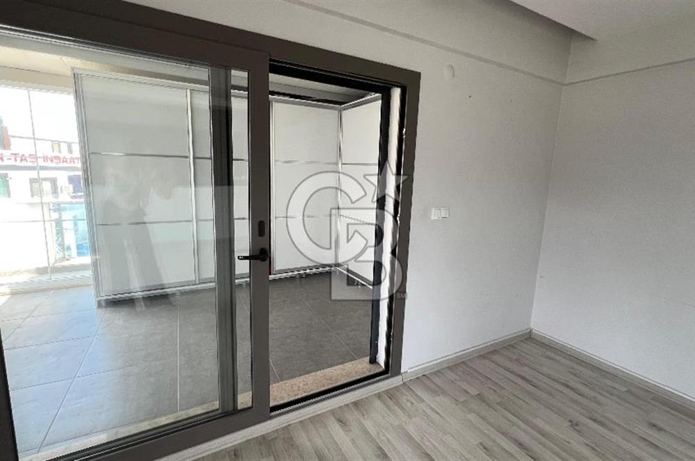 Çiğli Anadolu Caddesi Üzerinde Satılık 3+1 Teraslı Tasarım Daire