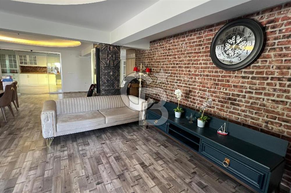 Çiğli Anadolu Caddesi Üzerinde Satılık 3+1 Teraslı Tasarım Daire