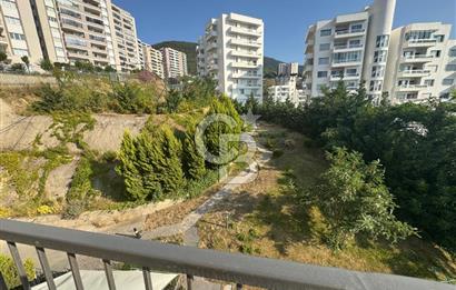 Narlıdere Vitalia Sitesi,Eşsiz Yaşam Alanı ile 2+1 Satılık Daire