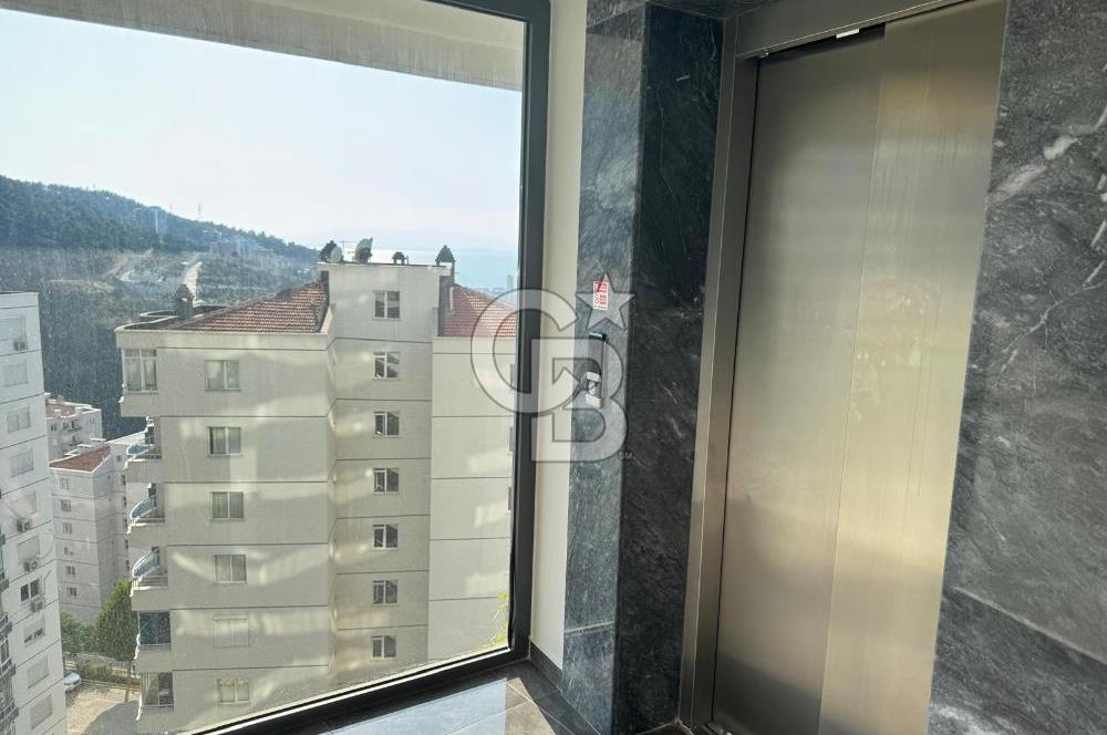 Narlıdere Vitalia Sitesi,Eşsiz Yaşam Alanı ile 2+1 Satılık Daire