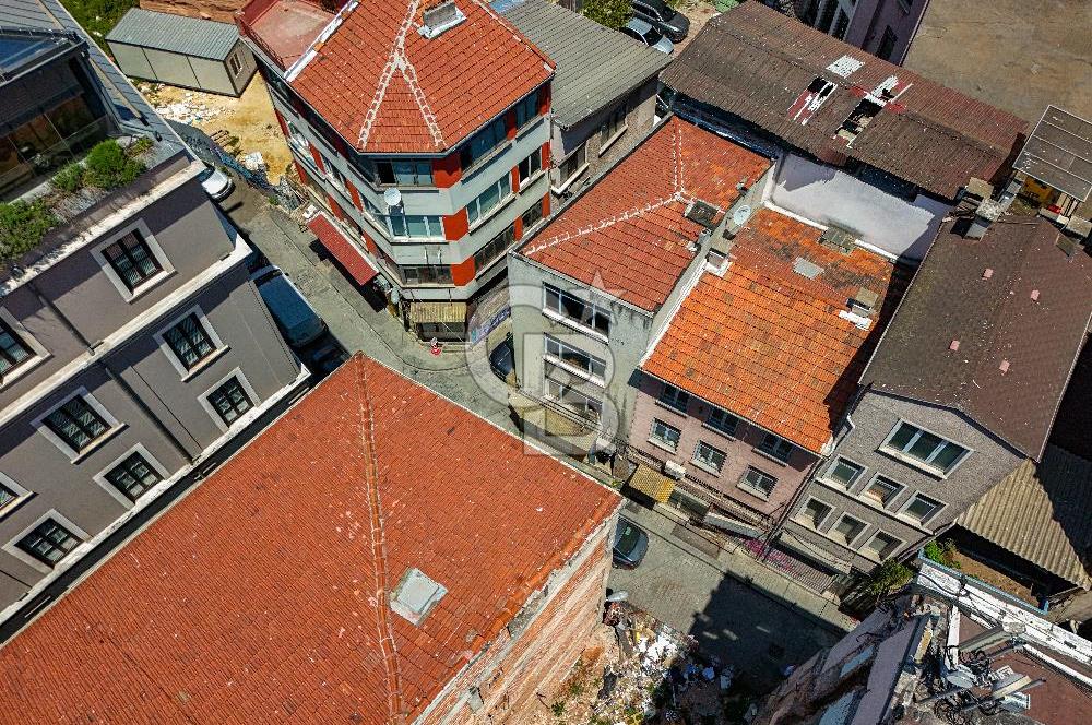 Fırsat Satılık Karaköy Yatırımlık Tüm iş kollarına uygun 4 Katlı Bina