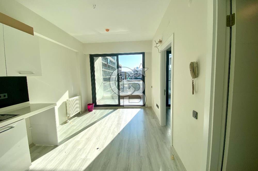 Trademark Studio Bornova da Havuz Cepheli Kiralık 1+1 Daire