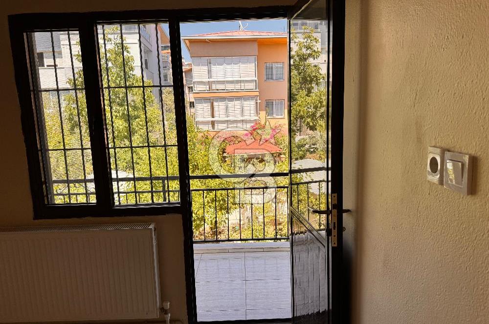 Bornova inönü mahallesi şehit şanlı lisesi yakını 3+1 kiralık daire 