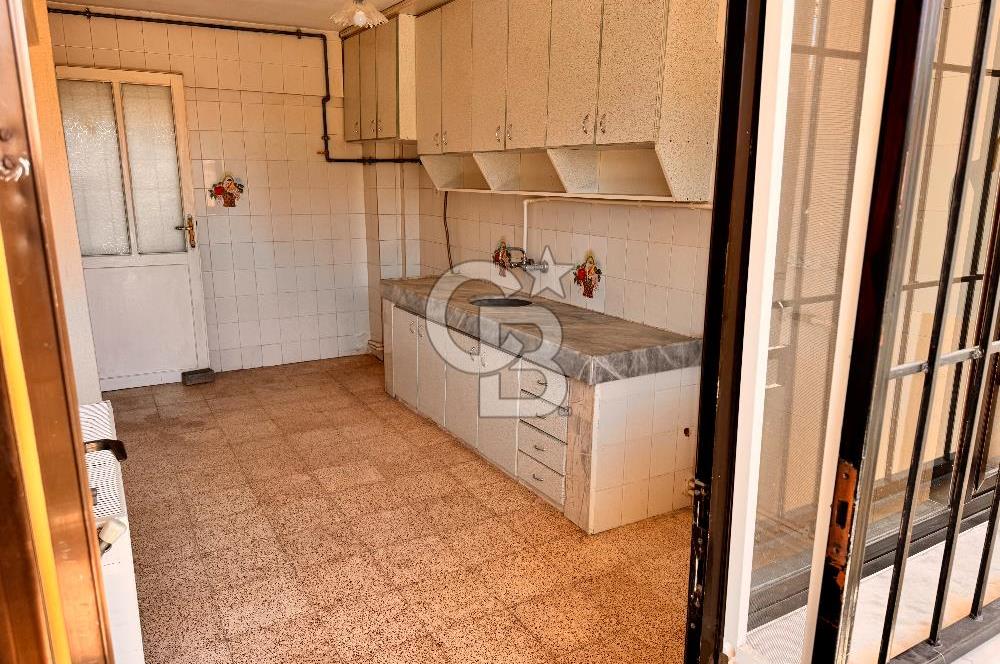 Bornova inönü mahallesi şehit şanlı lisesi yakını 3+1 kiralık daire 