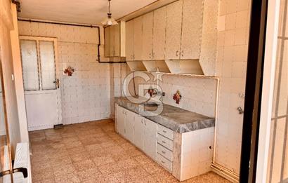 Bornova inönü mahallesi şehit şanlı lisesi yakını 3+1 kiralık daire 