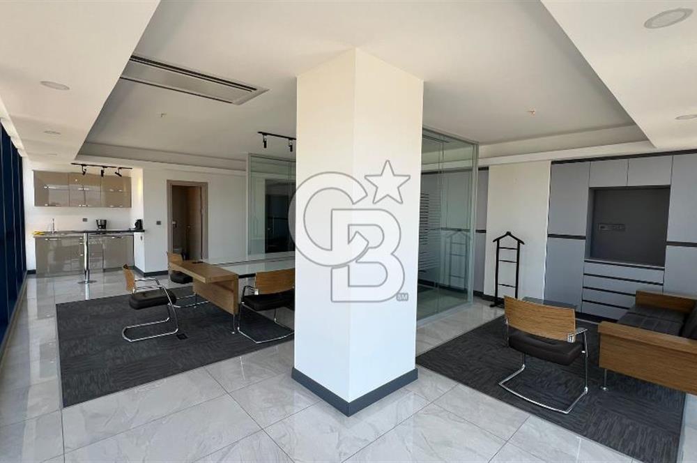 Megapol Çarşı Kule'de Şehir Manzaralı Kiralık Ofis