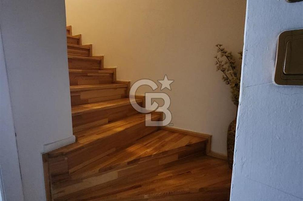 BATIKENT SİYASAL 2 SİTESİNDE ANA CADDEDE 5+1 SATILIK TRİPLEKS