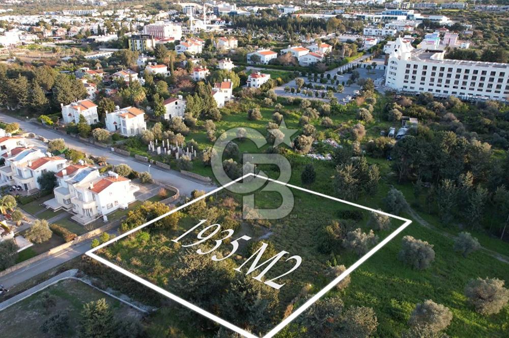 Kıbrıs Girne Karaoğlan Bölgesinde Satılık 1935 m2 Villa Yapımına Uygun Arazi