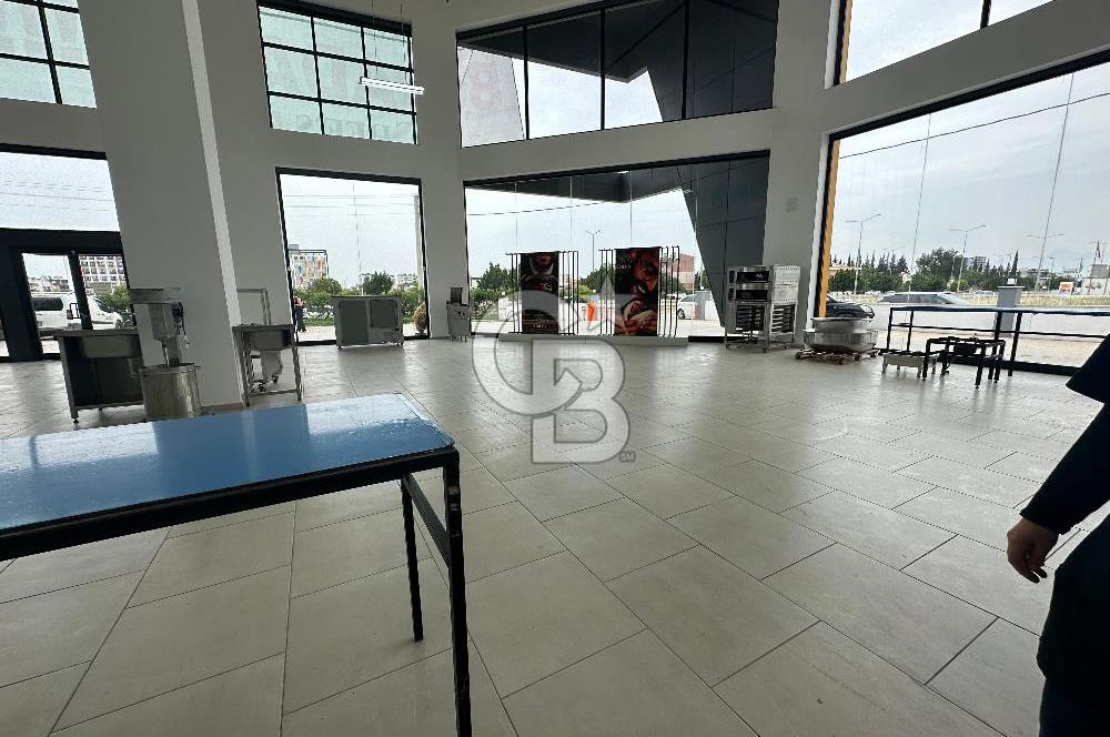 CB GİZ'DEN ALTINOVA CADDESİNDE SATILIK EMSALSİZ İŞ MERKEZİ