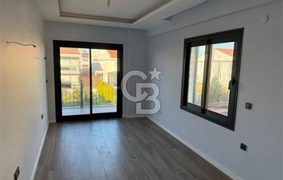Urla Çeşmealtı Atatürk Mahallesinde Satılık Müstakil Villa