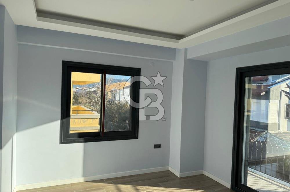 Urla Çeşmealtı Atatürk Mahallesinde Satılık Müstakil Villa