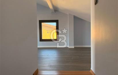 Urla Çeşmealtı Atatürk Mahallesinde Satılık Müstakil Villa