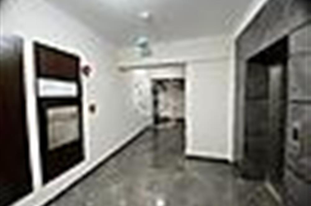 KÜÇÜK ÇİĞLİ'DE HAVUZLU SİTEDE EBEVEYN BANOLU 3+1 KİRALIK DAİRE
