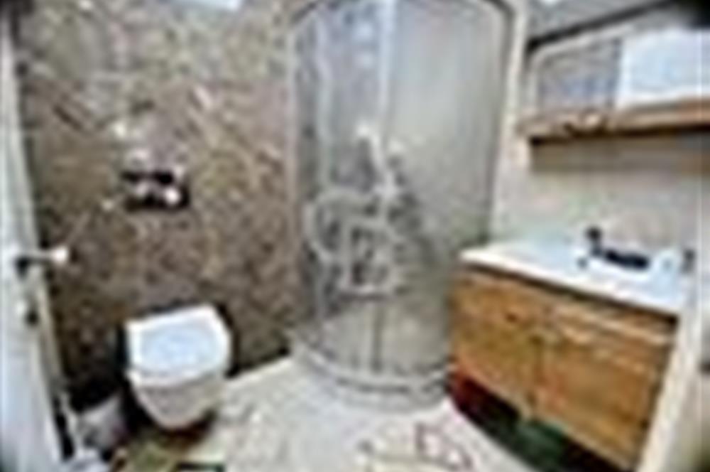 KÜÇÜK ÇİĞLİ'DE HAVUZLU SİTEDE EBEVEYN BANOLU 3+1 KİRALIK DAİRE
