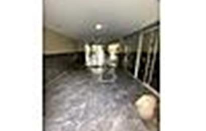 KÜÇÜK ÇİĞLİ'DE HAVUZLU SİTEDE EBEVEYN BANOLU 3+1 KİRALIK DAİRE