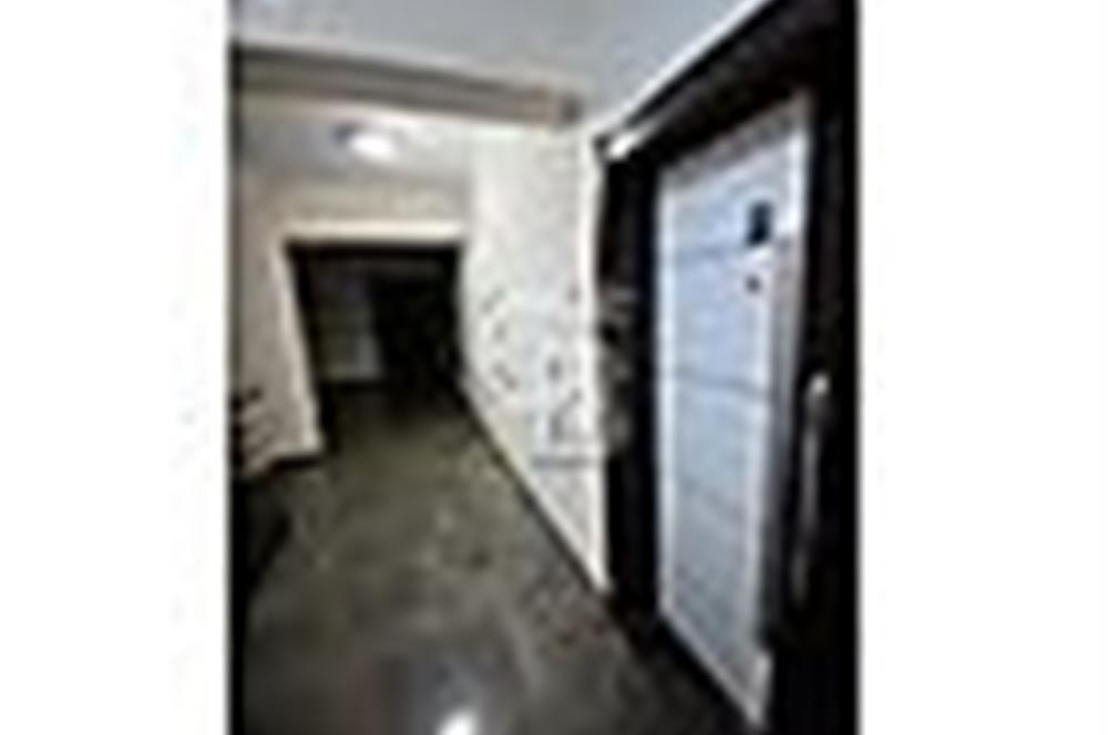 KÜÇÜK ÇİĞLİ'DE HAVUZLU SİTEDE EBEVEYN BANOLU 3+1 KİRALIK DAİRE