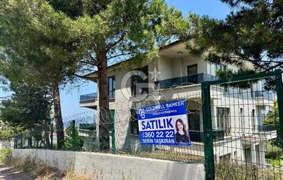 AKKÖY’DE DENİZ MANZARALI, İSKÂNLI, SIFIR 4+1 TRİPLEX VİLLA