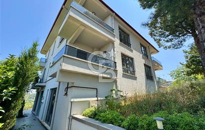 AKKÖY’DE DENİZ MANZARALI, İSKÂNLI, SIFIR 8+2 TRİPLEX İKİZ VİLLA