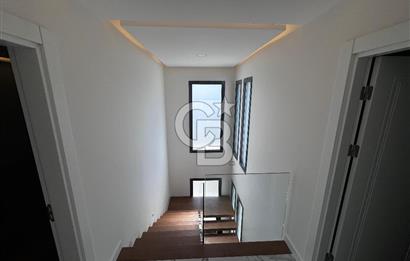 Güzelbahçe'de Kahramandere Macro Yakını Müstakil Havuzlu Villa