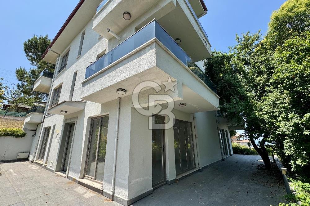 AKKÖY’DE DENİZ MANZARALI, İSKÂNLI, SIFIR 8+2 TRİPLEX İKİZ VİLLA