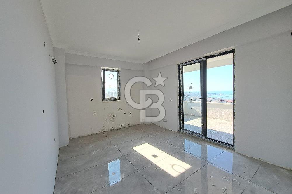 MUHTEŞEM PANORAMİK MANZARAYA SAHİP SATILIK LÜKS 3+1 DAİRE
