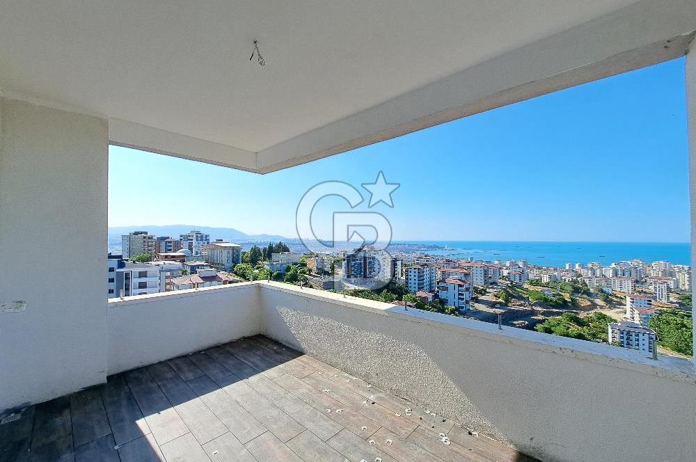 MUHTEŞEM PANORAMİK MANZARAYA SAHİP SATILIK LÜKS 3+1 DAİRE