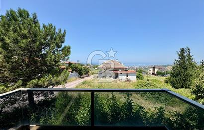AKKÖY’DE DENİZ MANZARALI, İSKÂNLI, SIFIR 8+2 TRİPLEX İKİZ VİLLA