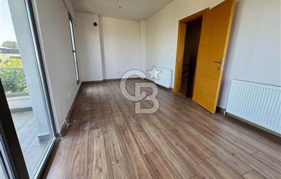 AKKÖY’DE DENİZ MANZARALI, İSKÂNLI, SIFIR 8+2 TRİPLEX İKİZ VİLLA