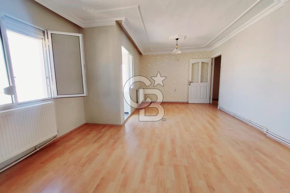 İZMİR ÇİĞLİ EGEKENT'TE MUHTEŞEM MANZARALI ARAKAT BÜYÜK 3+1 DAİRE