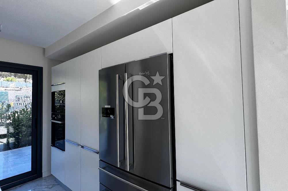 Güzelbahçe'de Kahramandere Macro Yakını Müstakil Havuzlu Villa