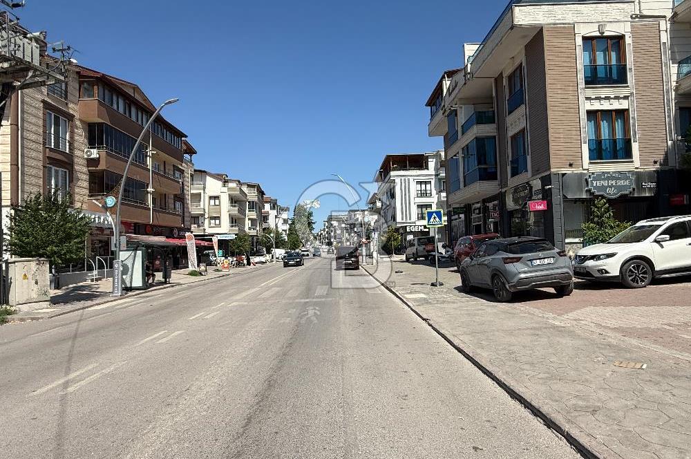 CB AKADEMİ BAŞİSKELE PINAR CADDESİ ÜZERİNDE 150 m2 KİRALIK DÜKKAN