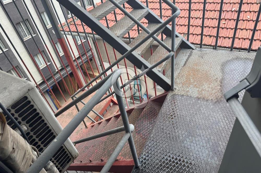 SANCAKTEPE ALEMDAĞ CADDESI ÜZERI KIRALIK PLAZA KATI