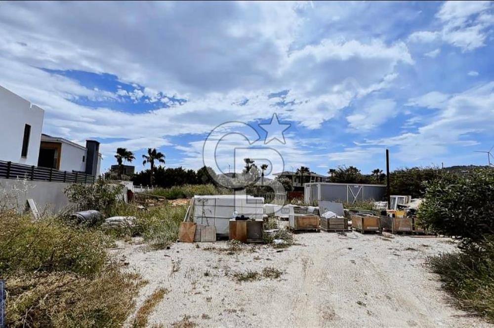 Çeşme Mamurbaba’da Villa İmarlı Çift Cepheli Köşe Arsa 