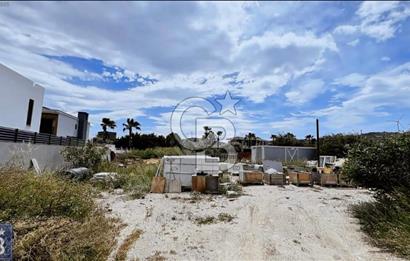 Çeşme Mamurbaba’da Villa İmarlı Çift Cepheli Köşe Arsa 