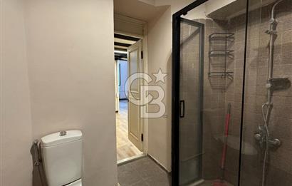 Asmalımescit' te Kiralık Çift Daireden Oluşan Giriş Kat İşyeri