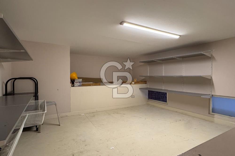 Asmalımescit' te Kiralık Çift Daireden Oluşan Giriş Kat İşyeri