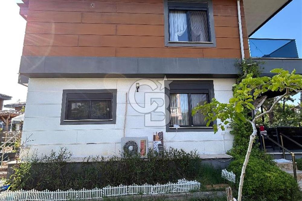 Ayvalık Altınova Mahallesin'de Satılık 3+1 Villa