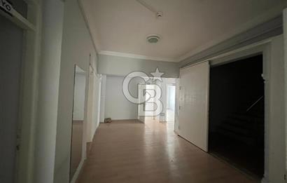 MERKEZİ KONUMDA 200M2 KİRALIK İŞYERİ