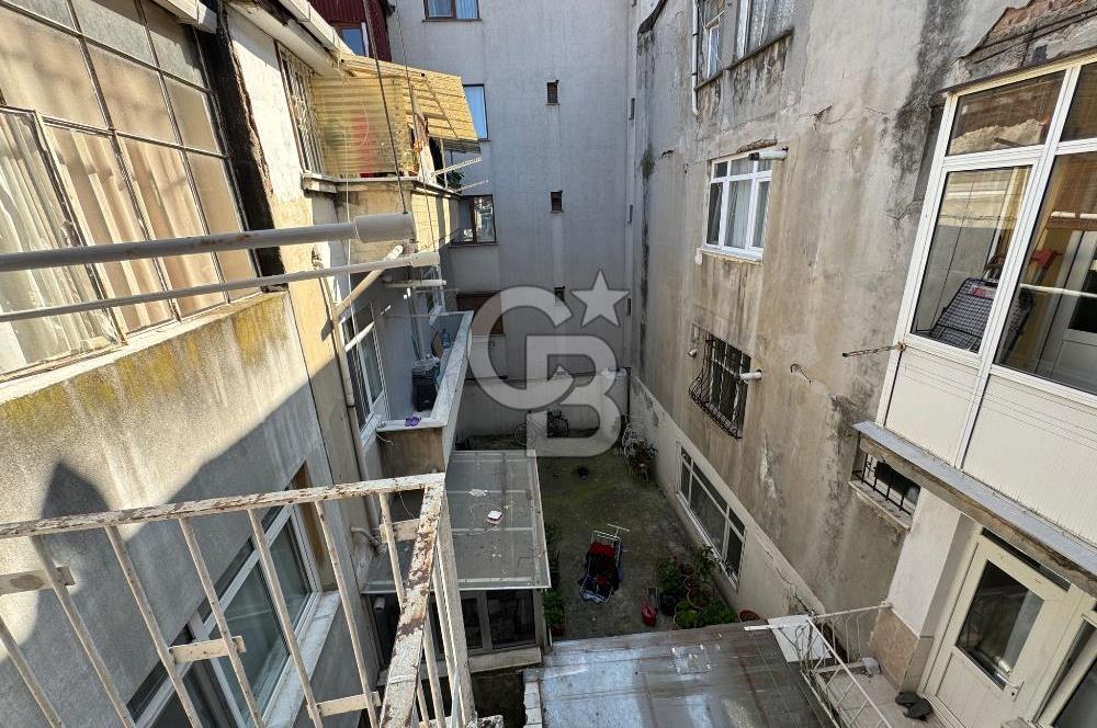 ÜSKÜDAR'DA SATILIK 3+1 
