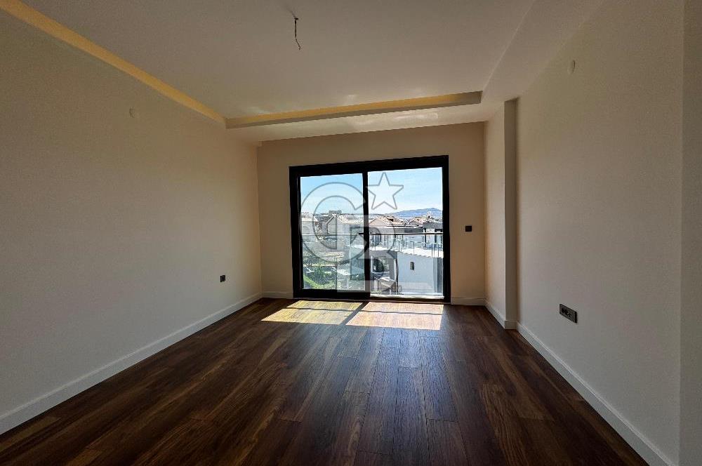 Güzelbahçe'de Kahramandere Macro Yakını Müstakil Havuzlu Villa