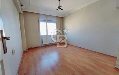 İZMİR ÇİĞLİ EGEKENT'TE MUHTEŞEM MANZARALI ARAKAT BÜYÜK 3+1 DAİRE