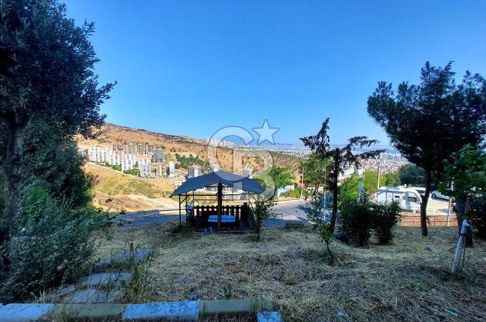 İZMİR ÇİĞLİ EGEKENT'TE MUHTEŞEM MANZARALI ARAKAT BÜYÜK 3+1 DAİRE