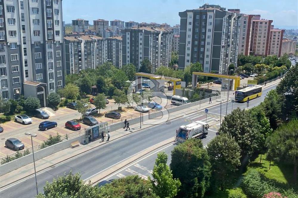 BAŞAKŞEHİR 5.ETAP UĞUR İŞ MERKEZİ 90 M2 2+1 DUBLEX SATILIK DAİRE