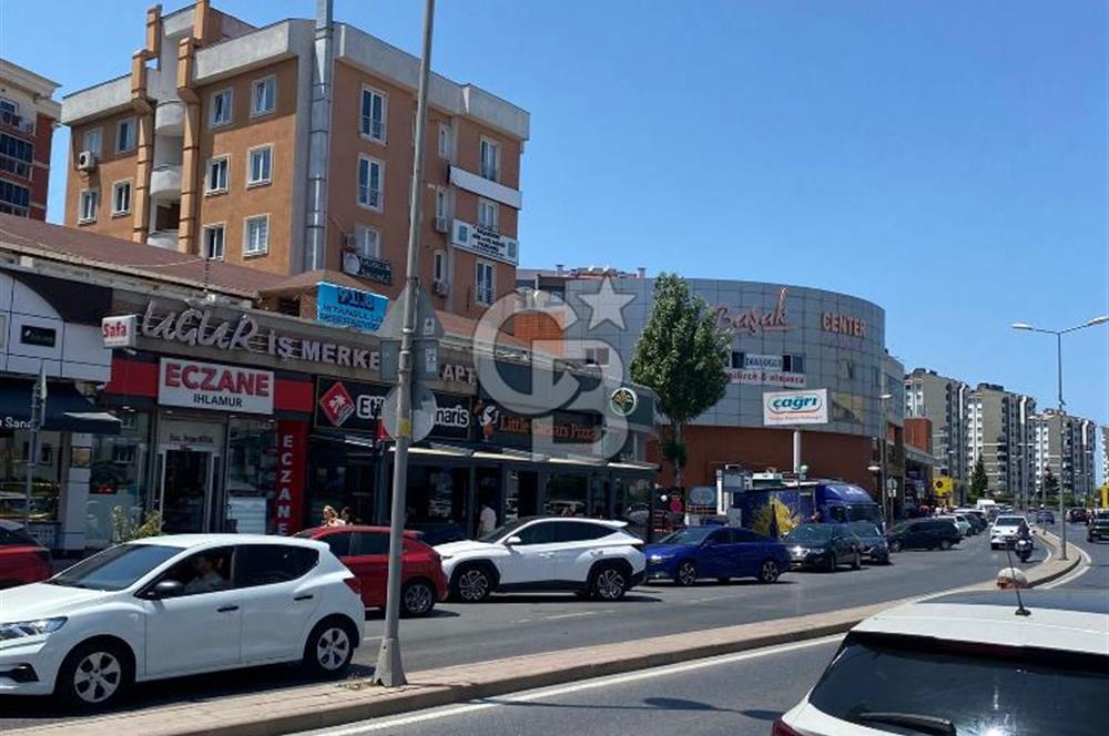 BAŞAKŞEHİR 5.ETAP UĞUR İŞ MERKEZİ 90 M2 2+1 DUBLEX SATILIK DAİRE