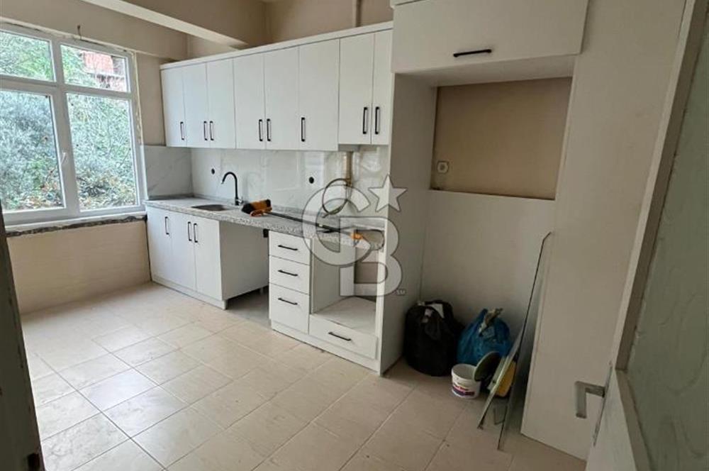 Akçabaat merkezde 2+1 kiralık daire