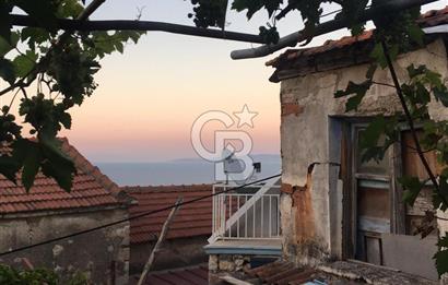 Karaburun eğlen hoca köy içinde 2 katlı satılık müstakil ev 