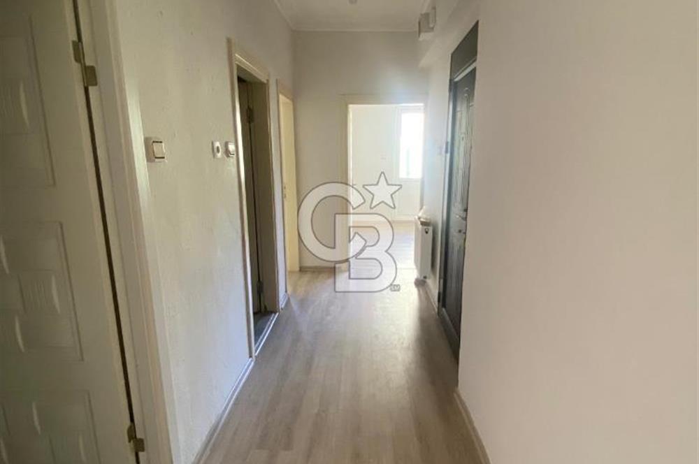ESENLER'DE HER YERE YÜRÜYÜŞ MESAFESİNDE 3+1 DAİRE!