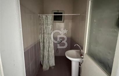 Akçabaat merkezde 2+1 kiralık daire