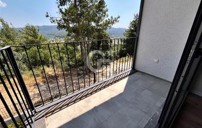 Akyaka’ya 10 dk Mesafede, Satılık Yarı Müstakil Köşe Villa